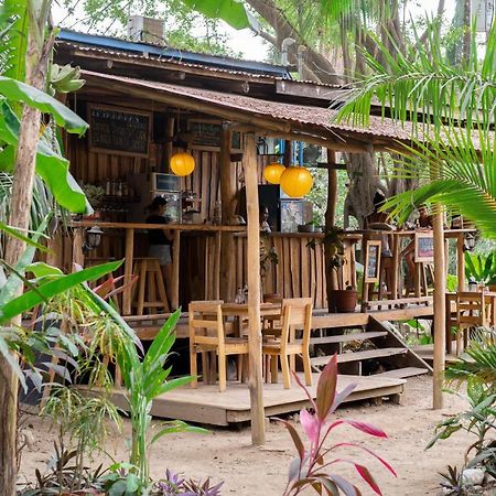Хостел Casa Del Mar Surf Destiny Playa Santa Teresa  Экстерьер фото